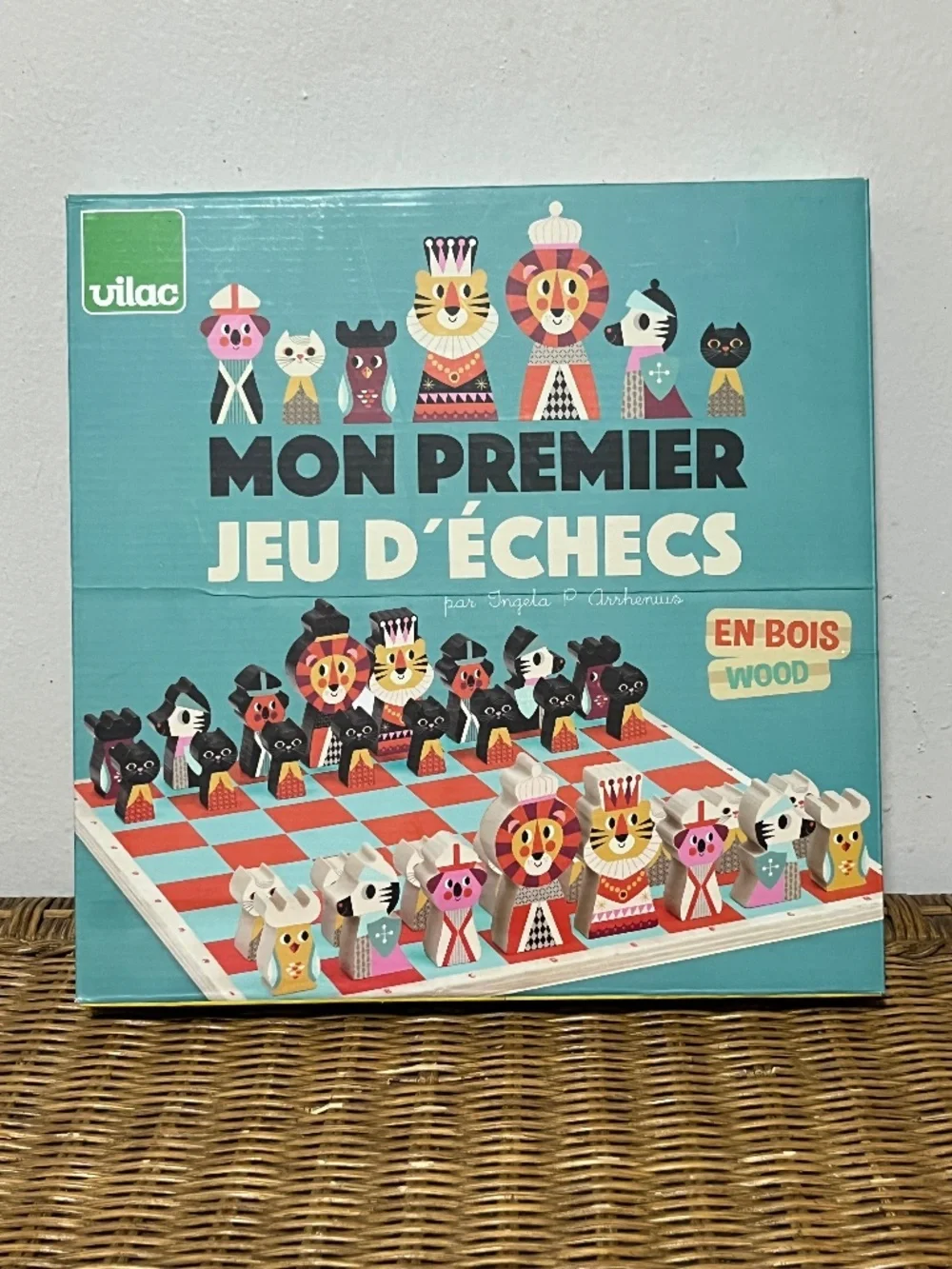 Vilac Mon Premier Jeu D'Échecs Wooden Chess Set.  Open Box